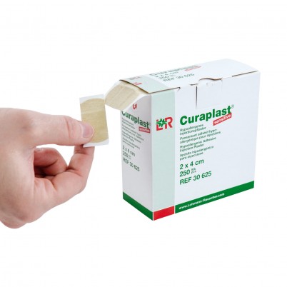 Пластырь Curaplast (Курапласт) для чувствительной кожи с подушечкой для закрытия мест инъекций 2х4см, 250шт, 30625