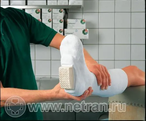 Каблук Целлона для использования при наложении иммобилизирующей повязки, размер малый, антискользящий протектор, 50820