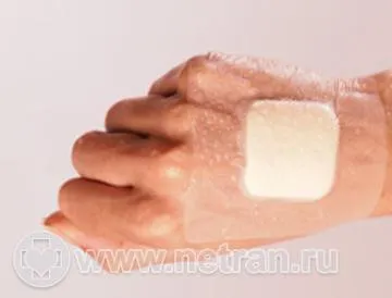 Повязка Hydrotac comfort (Гидротак комфорт) губчатая самоклеящаяся для влажного заживления ран 8х8см, 10шт, 685810