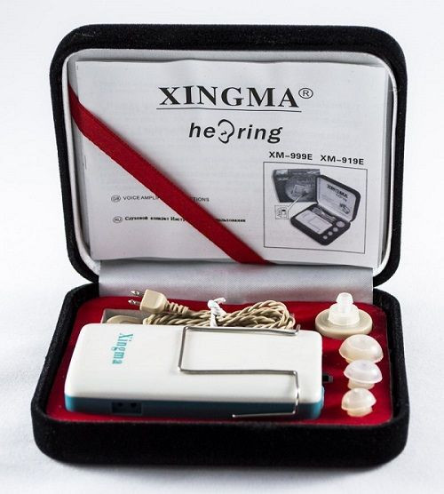 Слуховой аппарат Xingma XM-999 карманный с регулировкой усилителя звука и микрофоном для улучшения разборчивости речи