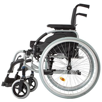 Кресло-коляска Invacare Action 2 NG инвалидная облегченная складная со съемными подножками и подлокотниками, до 125кг