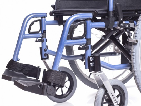 Кресло-коляска Ortonica Base 195 в базовой комплектации с регулировками подлокотников, подножек, спинки и сидения
