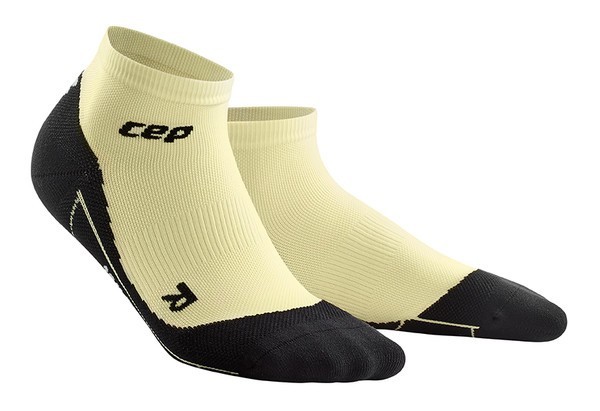Компрессионные носки женские CEP для игровых видов спорта с охлаждающим ...