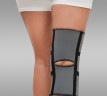 Бандаж для коленного сустава Крейт F-513 с вырезом для коленной чашечки и прорезом на уровне подколенной ямки, серый