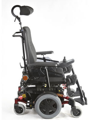 Кресло-коляска Invacare TDX инвалидная с электроприводом, радиус разворота 56см, запас хода 26км, 0265