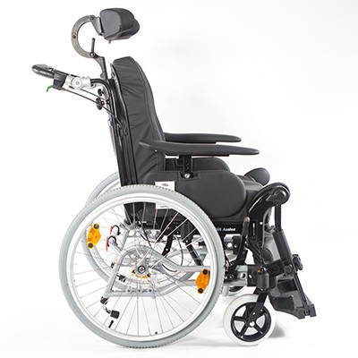 Кресло-коляска Invacare Rea Azalea инвалидная пассивная для малоподвижных людей, регулировки наклона сиденья и спинки