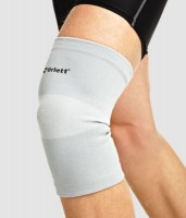 Бандаж коленный Orlett SKN-103 обеспечит легкую фиксацию, согревание и компрессию сустава, серый