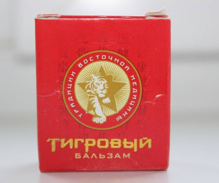 Мазь для тела Тигровый бальзам устраняет различные виды болей (в спине, при растяжении и ушибах), 3г