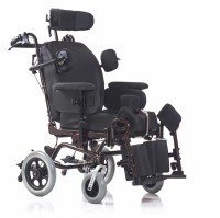 Кресло-коляска Ortonica Delux 570 S с системой регулировок и быстросъёмными колесами с кнопочной фиксацией