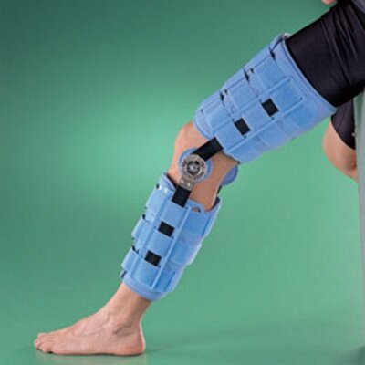 Ортез коленный OPPO Medical с регулеровкой угла в выбранном диапазоне движения, высота 45 см, 4039-18