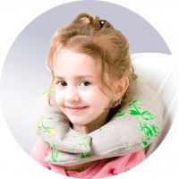 Подушка для путешествий детская ПасТер с гранулами поддержит шейный отдел и смягчит толчки, ППД031