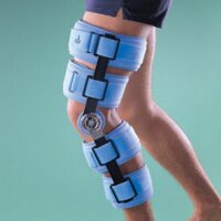 Ортез коленный OPPO Medical с регулировкой угла сгибания и разгибания при реабилитации после травм, длина 51см, 4139