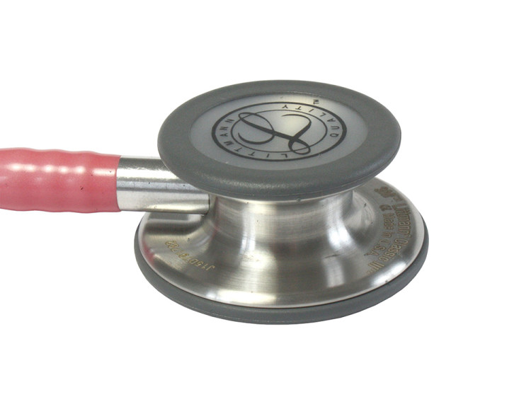 Стетоскоп Littmann Classic III с двусторонней головкой высокой чувствительности, трубка розовая с перламутром, 69см, 5633