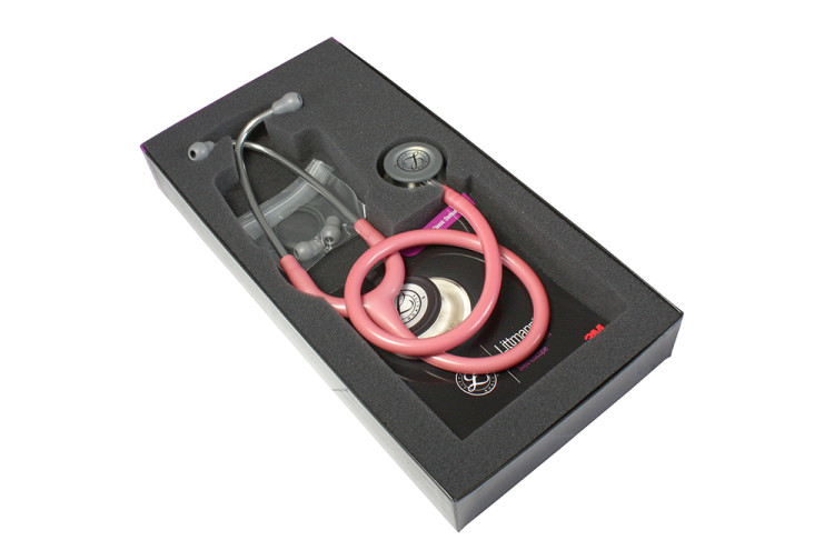 Стетоскоп Littmann Classic III с двусторонней головкой высокой чувствительности, трубка розовая с перламутром, 69см, 5633