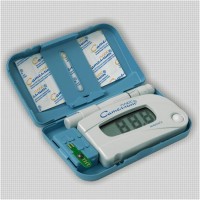 Глюкометр ПКГ-02.4 Сателлит Плюс экспресс-измеритель глюкозы в крови с временем измерения 20 сек, объем крови 4 мкл