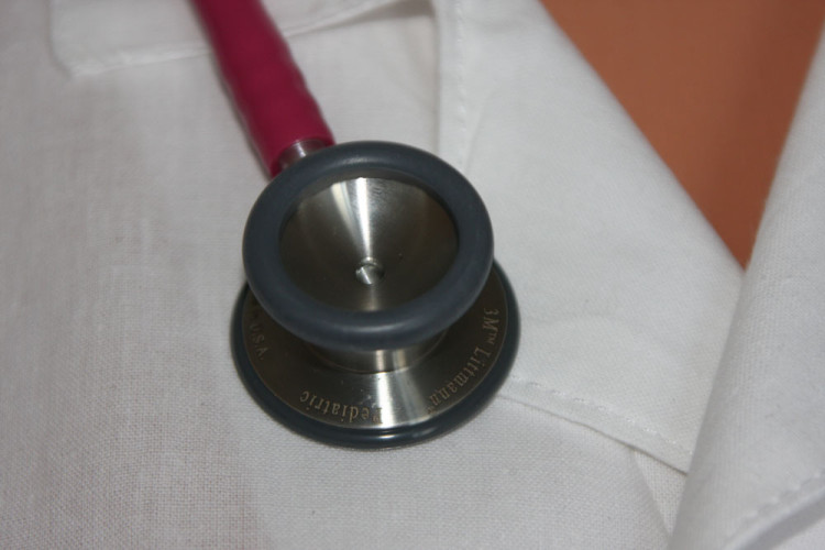 Стетоскоп Littmann Classic II Pediatric двухсторонний с малиновой трубкой, 71см, 2122